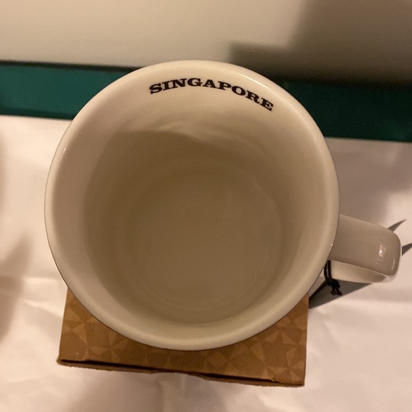 BNWT Starbucks Singapore - Picture 3 of 12